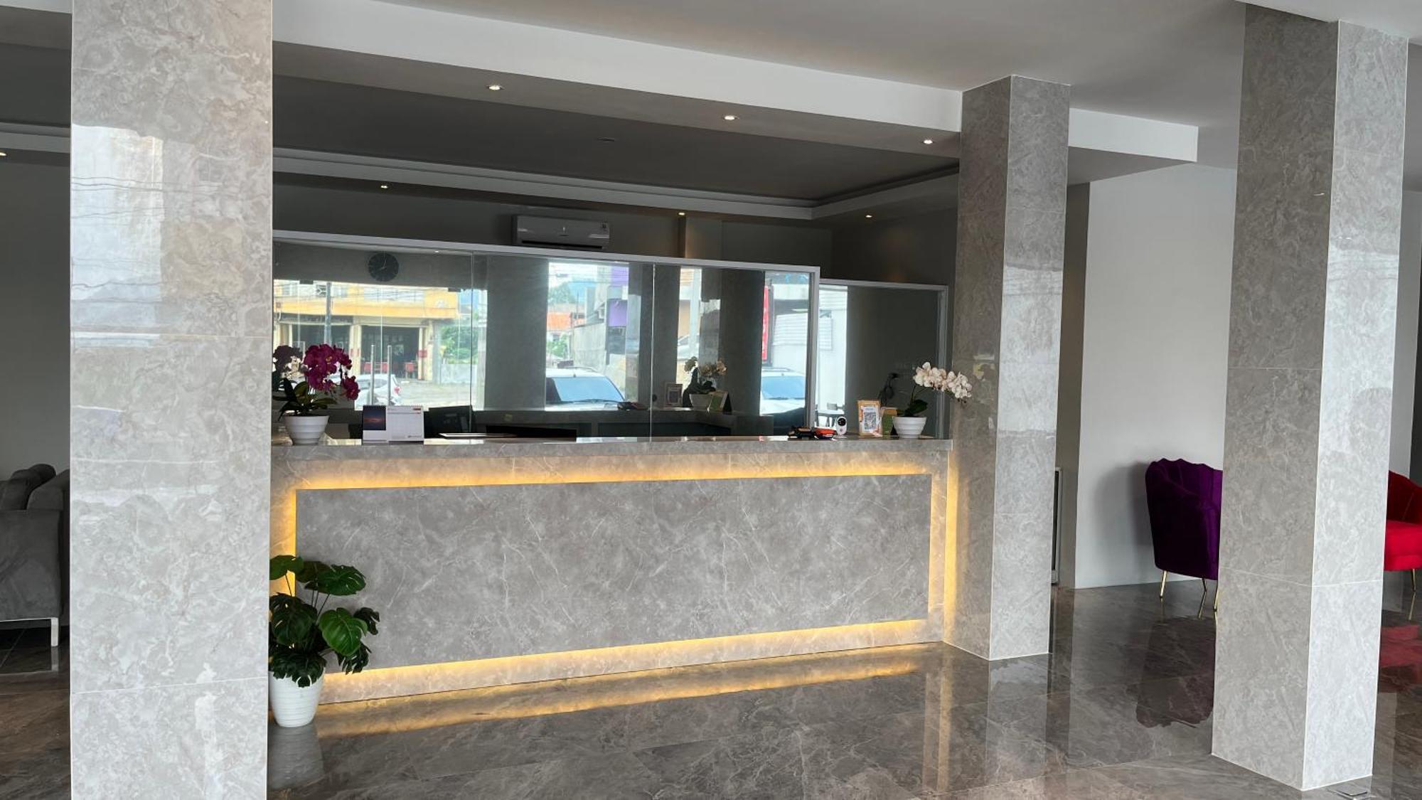 Hotel RedDoorz @ Jalan Diponegoro Lampung Bandar Lampung Esterno foto