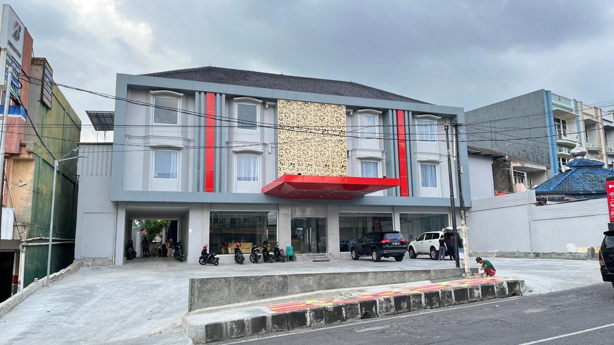 Hotel RedDoorz @ Jalan Diponegoro Lampung Bandar Lampung Esterno foto