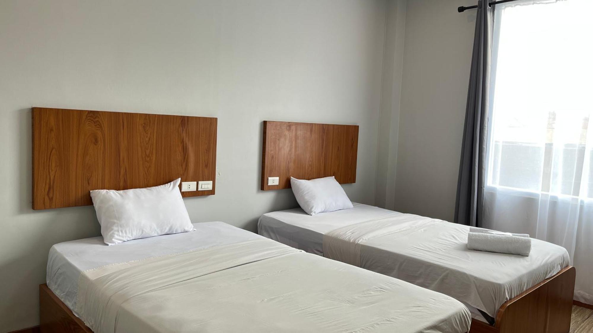 Hotel RedDoorz @ Jalan Diponegoro Lampung Bandar Lampung Esterno foto
