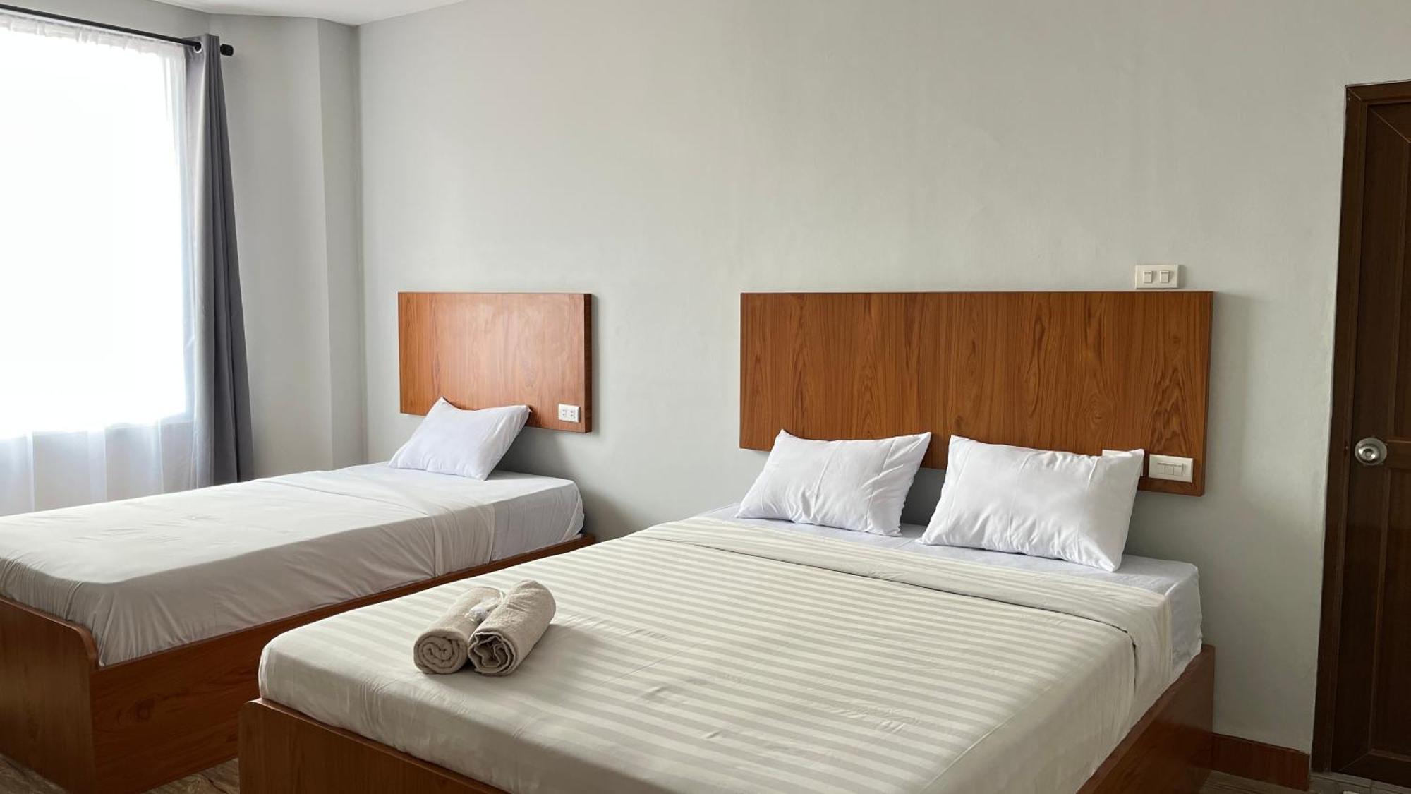 Hotel RedDoorz @ Jalan Diponegoro Lampung Bandar Lampung Esterno foto
